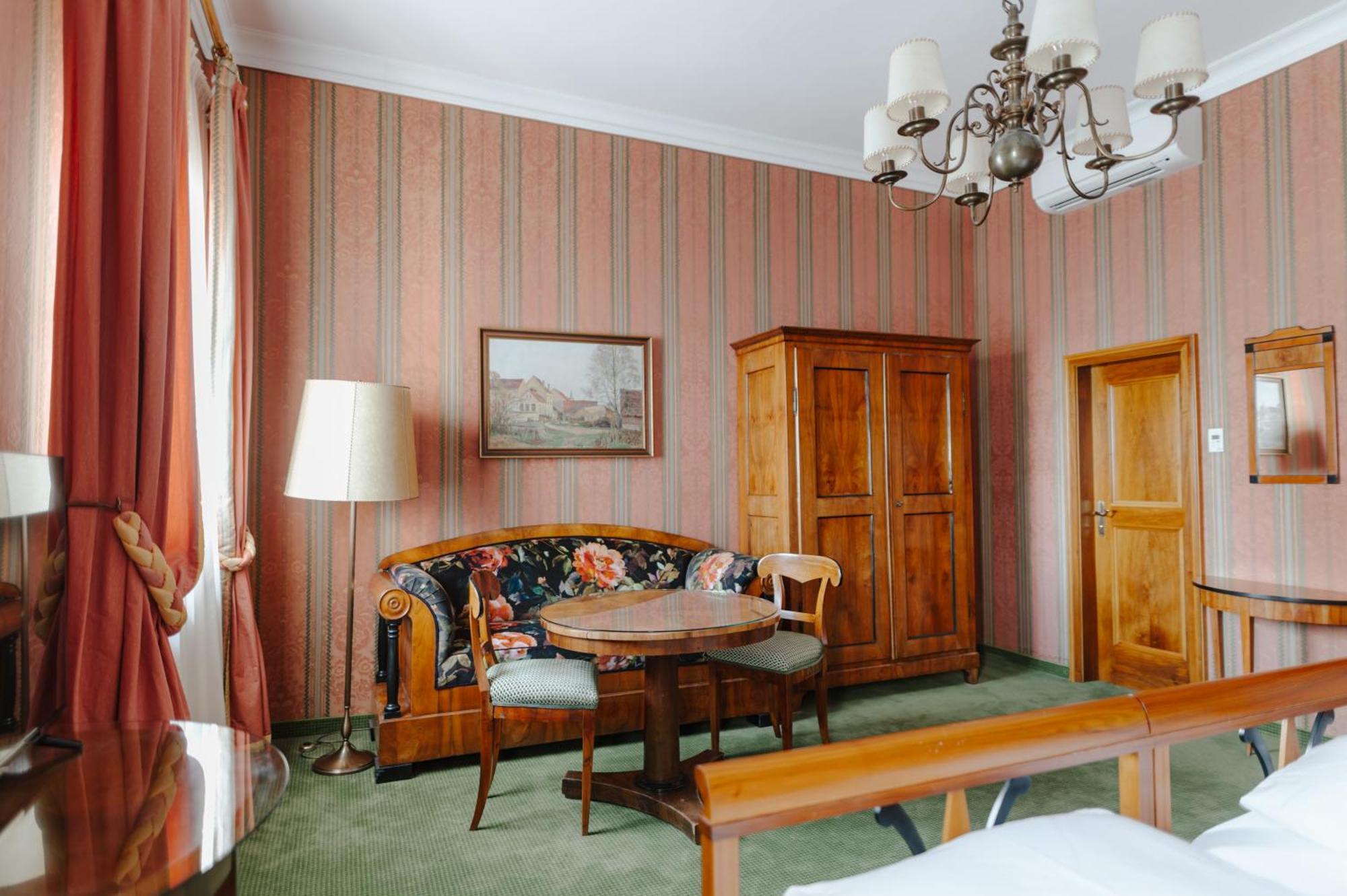 Romantik Hotel Zur Post Fuerstenfeldbruck Luaran gambar